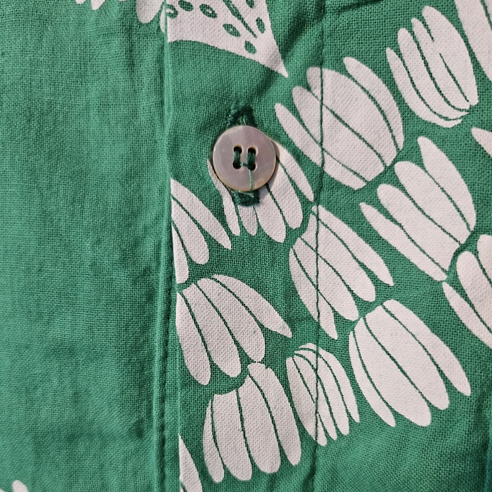 KEALOPIKP WAHINE ALOHA SHIRT - SIZE XL - TAHITI PRINT - GREEN AND WHITE COLORS - Picture 3 of 5